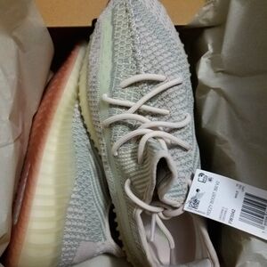 Brand New Men's Yeezys